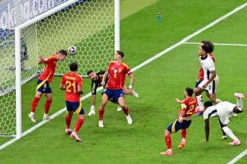 欧冠决赛下注-【观点】西班牙技术优势弥高，挑战者唯有“反归化”？